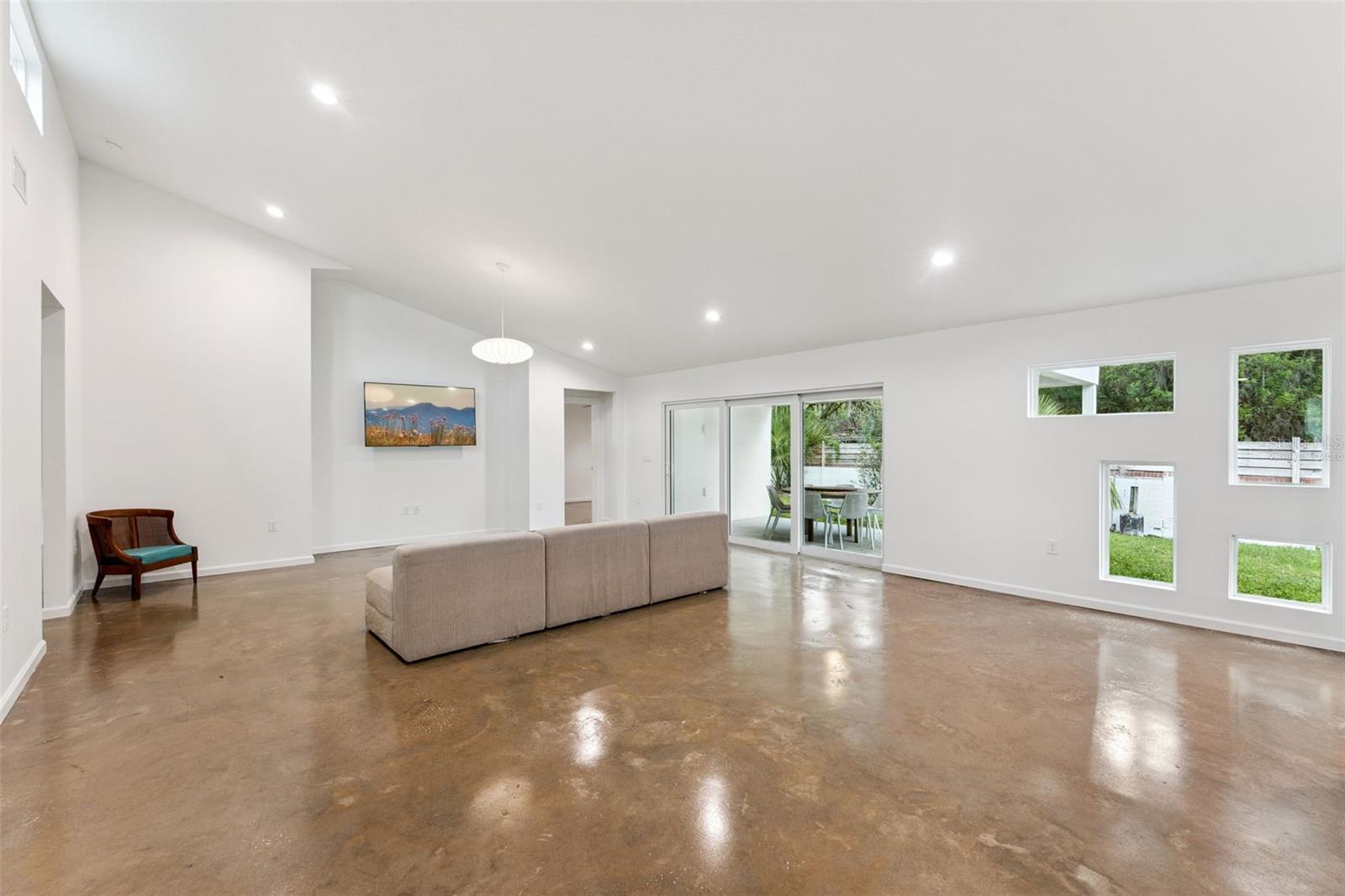 2045 WASHINGTON AVE, SANFORD, FL, 32771