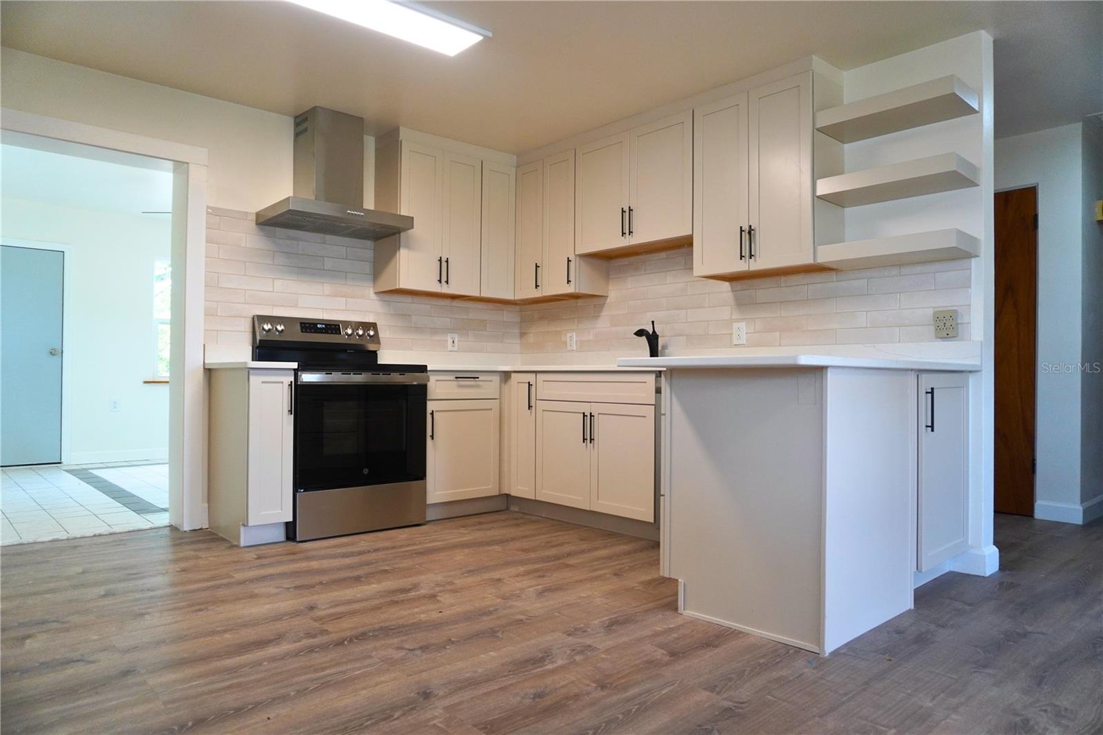 324 JEFFERSON ST, LAKE WALES, FL, 33859