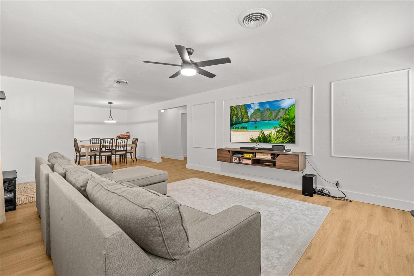 2004 VIRGINIA DR, BRADENTON, FL, 34205