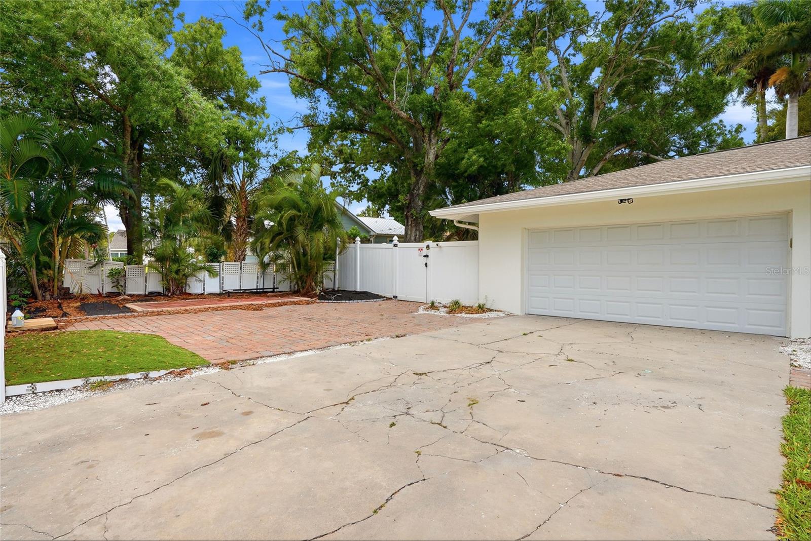 2004 VIRGINIA DR, BRADENTON, FL, 34205