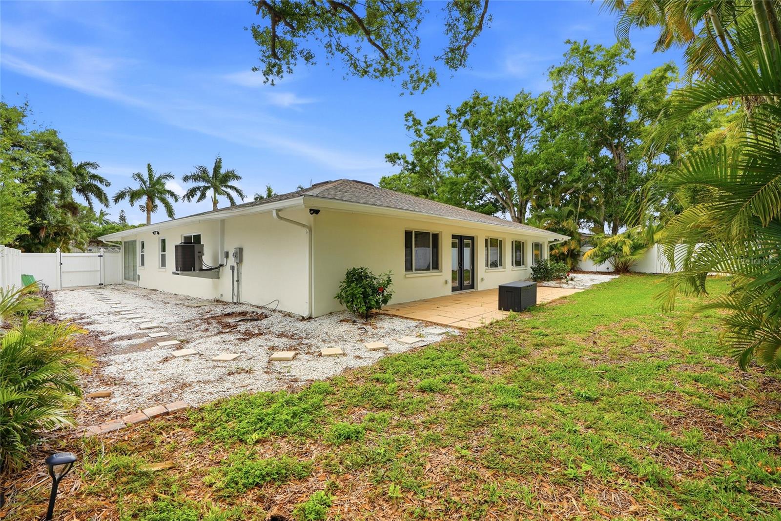 2004 VIRGINIA DR, BRADENTON, FL, 34205