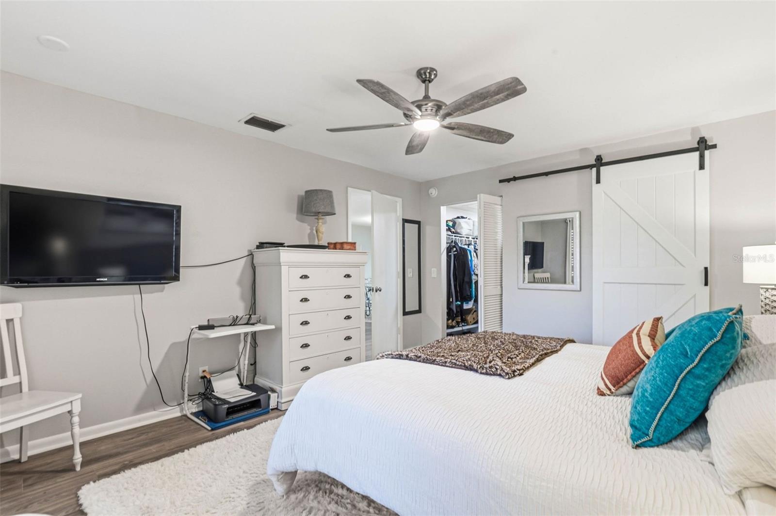 101 LAKE AVE NE #215, LARGO, FL, 33771