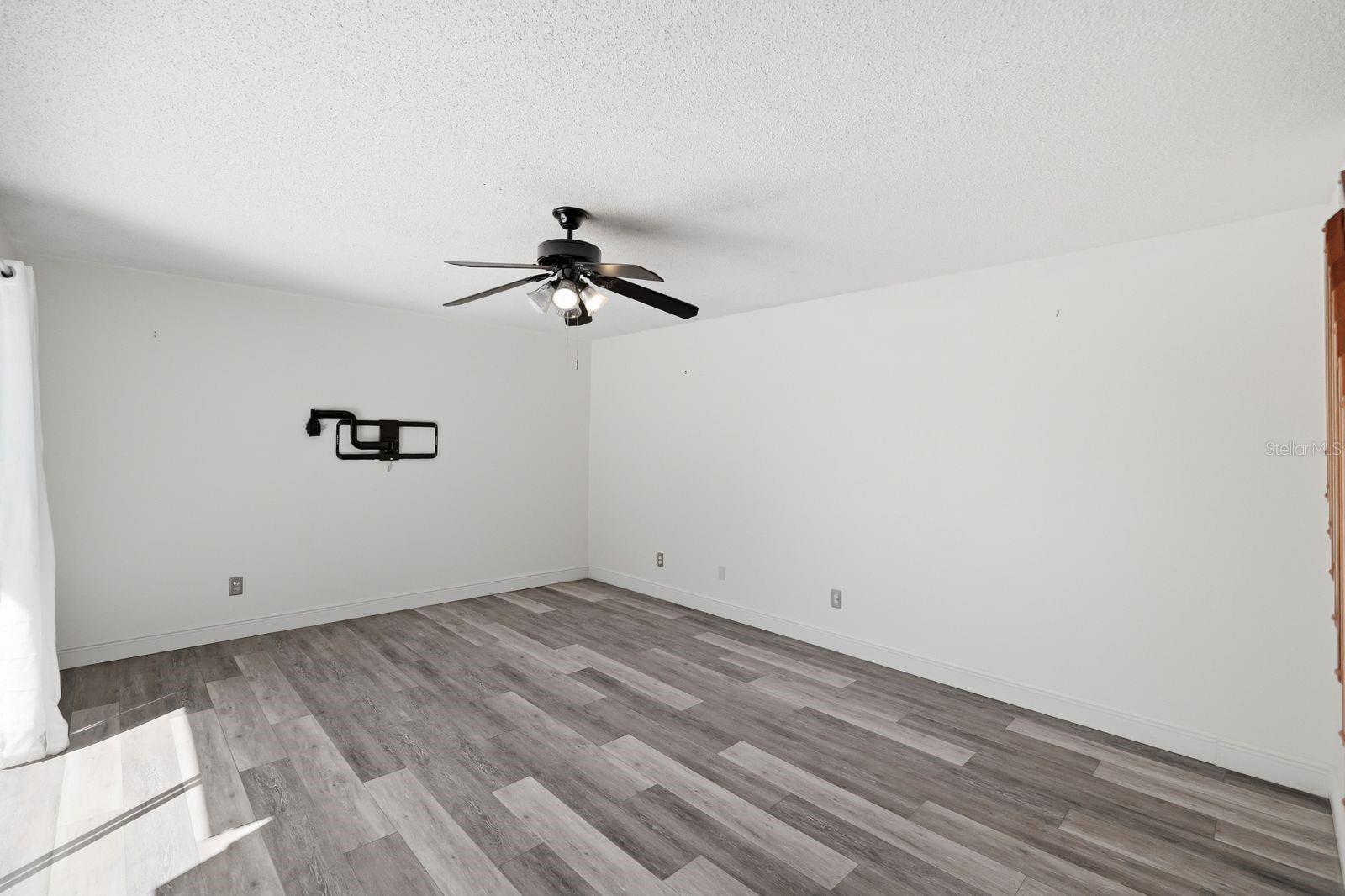 15446 E POND WOODS DR #15446, TAMPA, FL, 33618