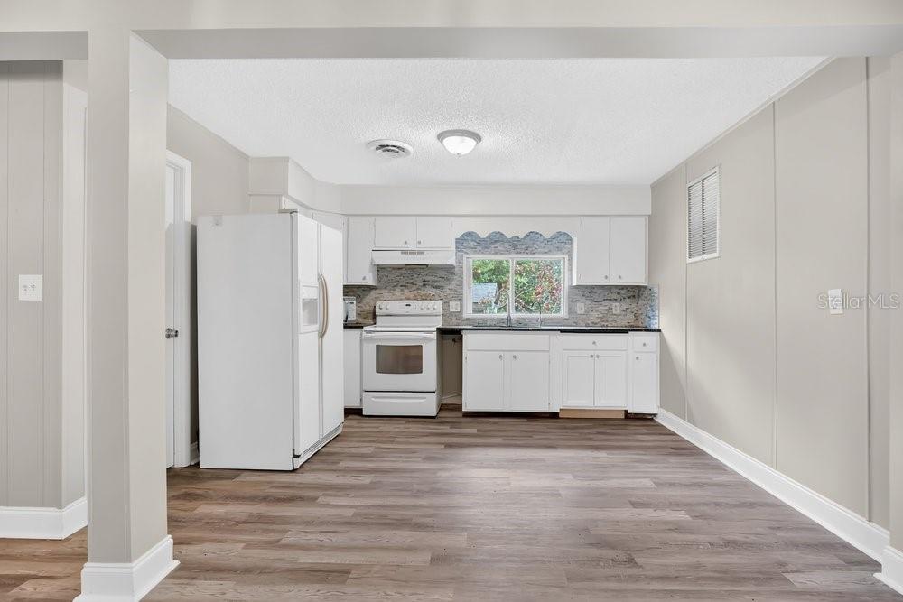 5137 MOUNT PLYMOUTH RD, APOPKA, FL, 32712