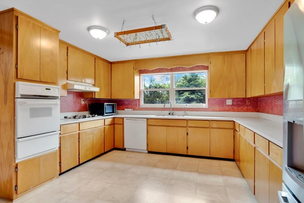 5137 MOUNT PLYMOUTH RD, APOPKA, FL, 32712