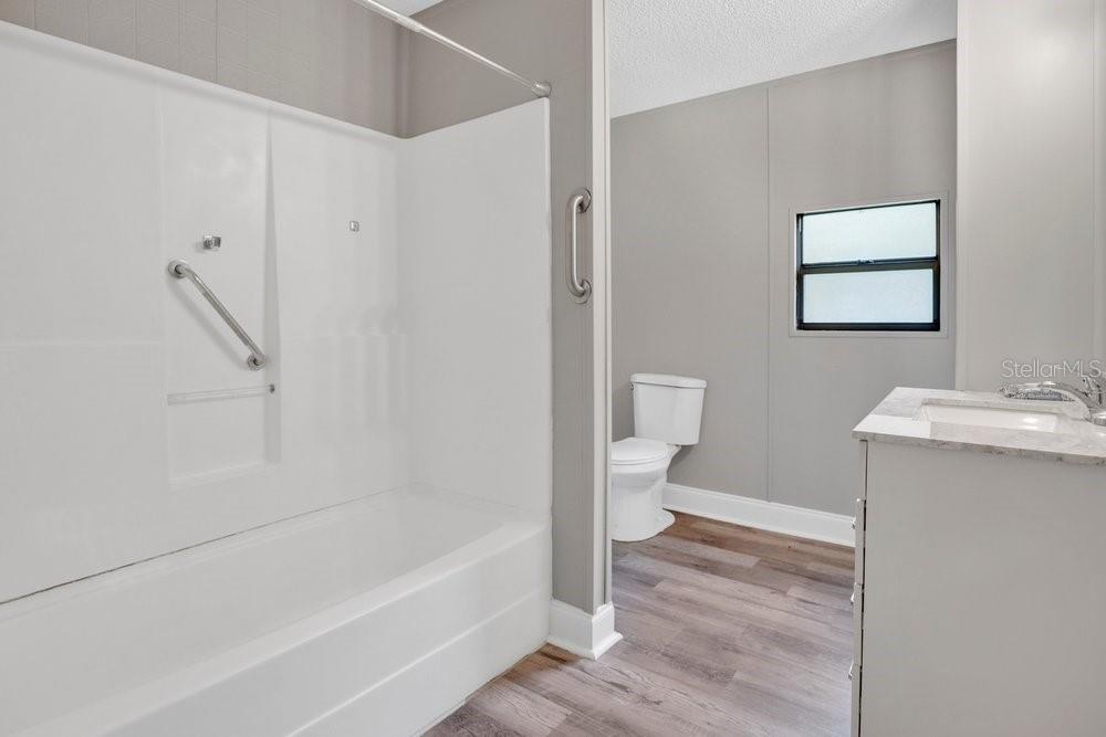5137 MOUNT PLYMOUTH RD, APOPKA, FL, 32712