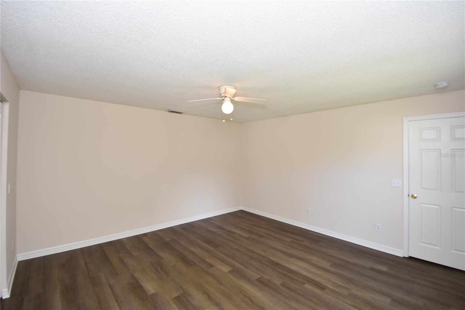 19 BURNING EMBER LN, PALM COAST, FL, 32137