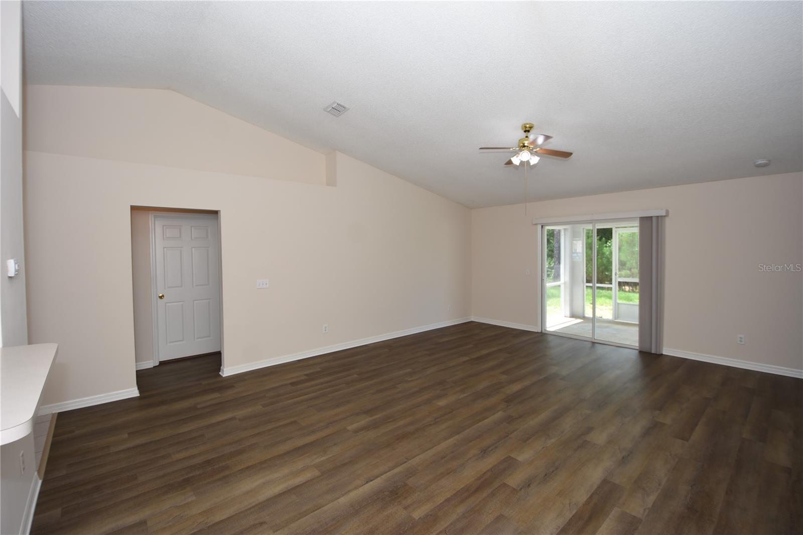 19 BURNING EMBER LN, PALM COAST, FL, 32137
