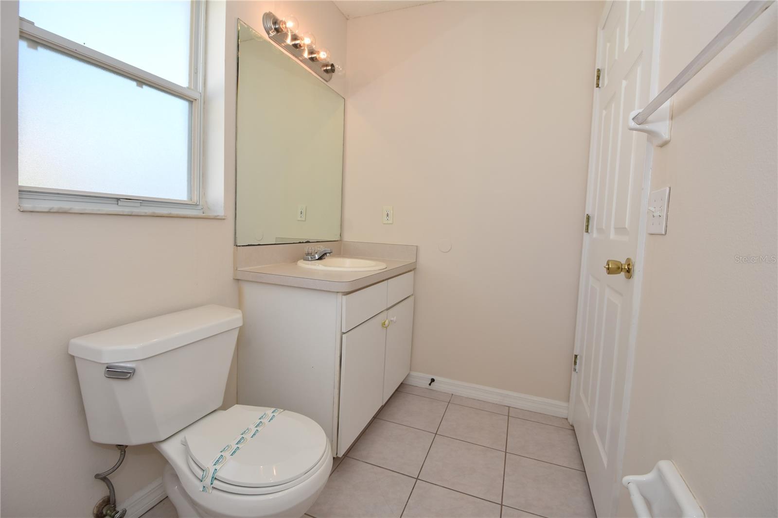 19 BURNING EMBER LN, PALM COAST, FL, 32137