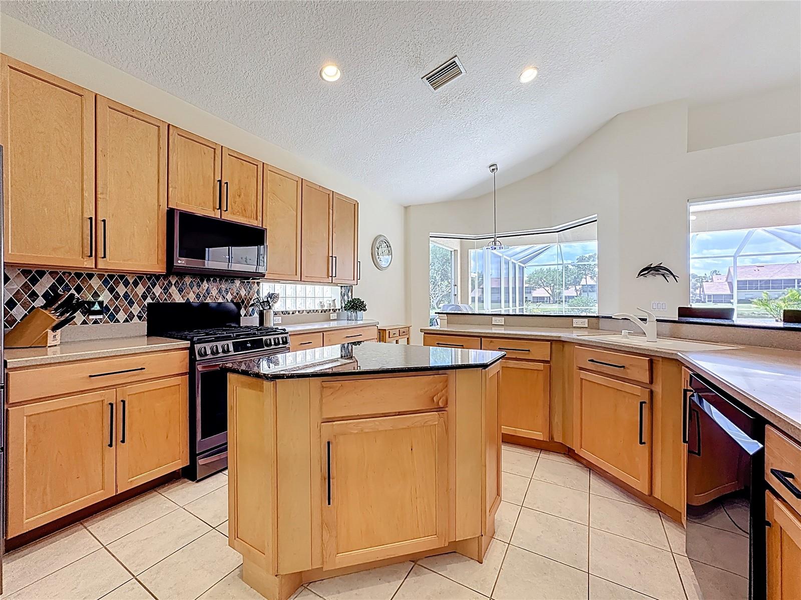 6388 ROOKERY CIR, BRADENTON, FL, 34203