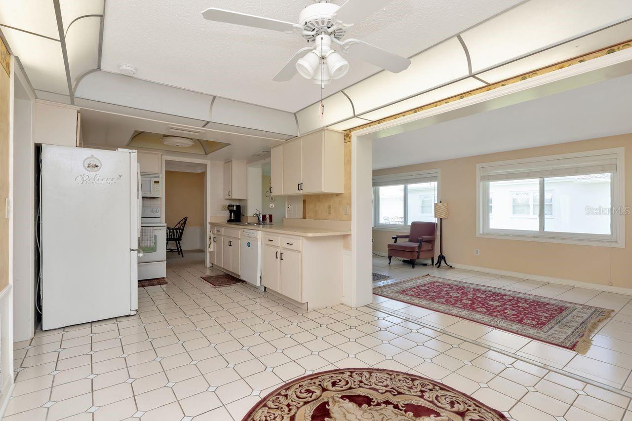 10153 44TH ST N #2, PINELLAS PARK, FL, 33782