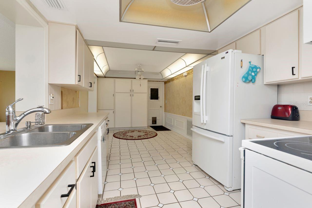 10153 44TH ST N #2, PINELLAS PARK, FL, 33782