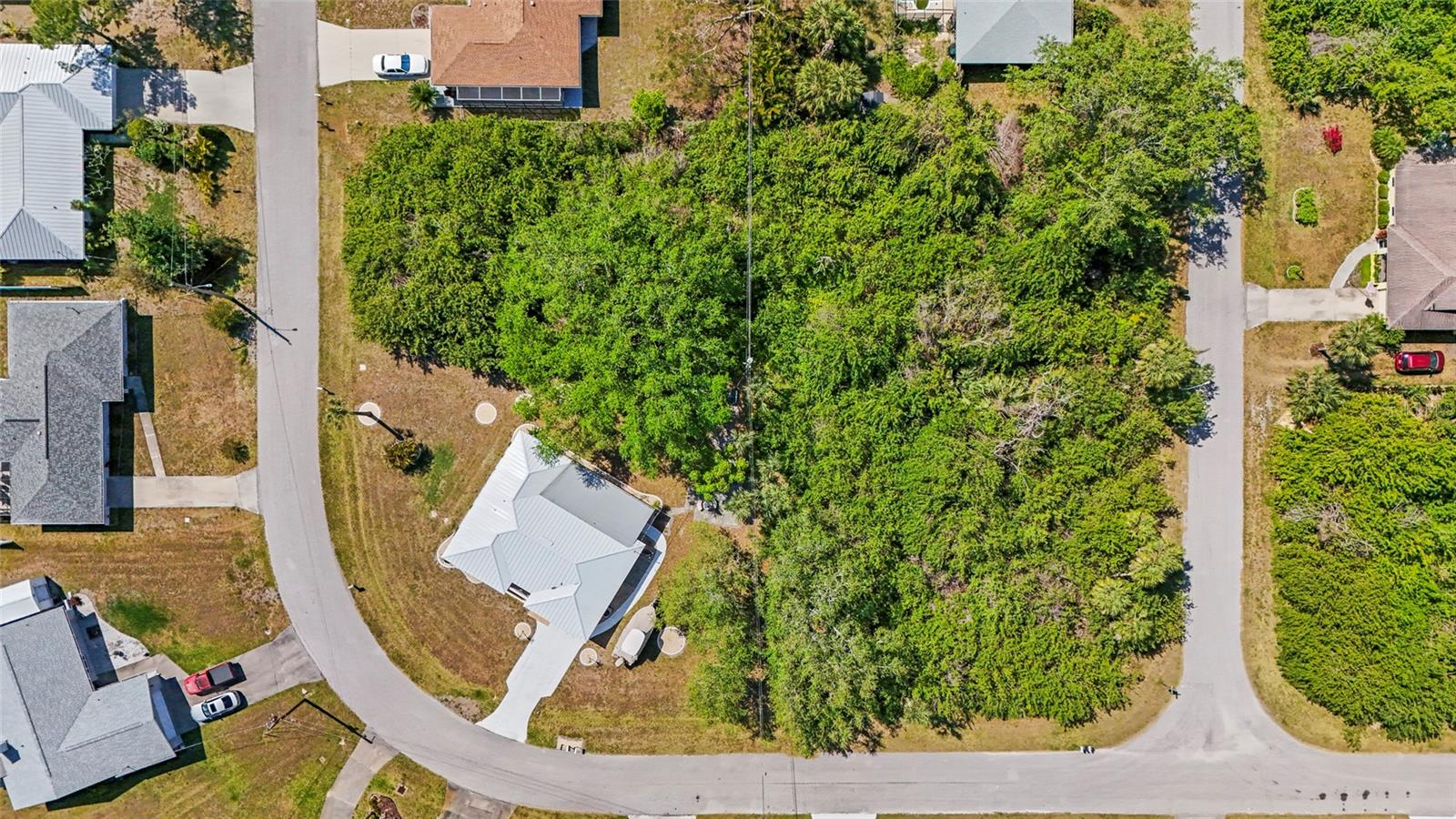 18399 BURKHOLDER CIR, PORT CHARLOTTE, FL, 33948