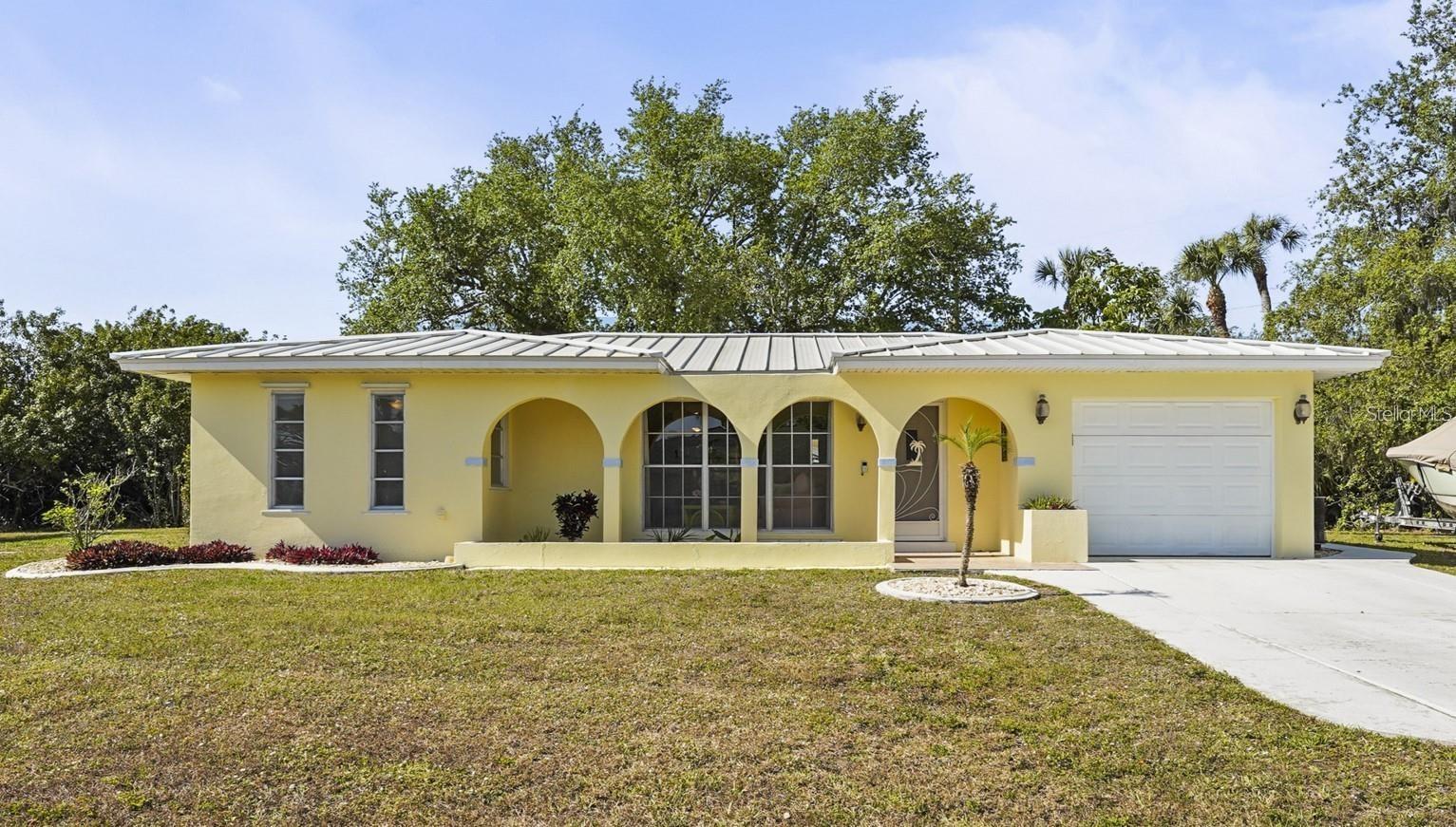 18399 BURKHOLDER CIR, PORT CHARLOTTE, FL, 33948