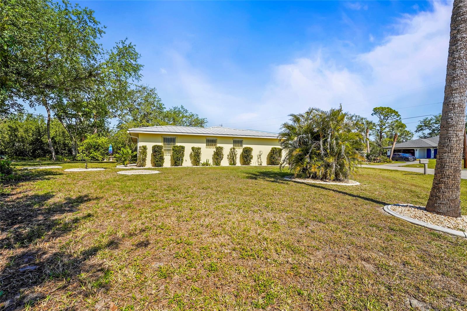 18399 BURKHOLDER CIR, PORT CHARLOTTE, FL, 33948