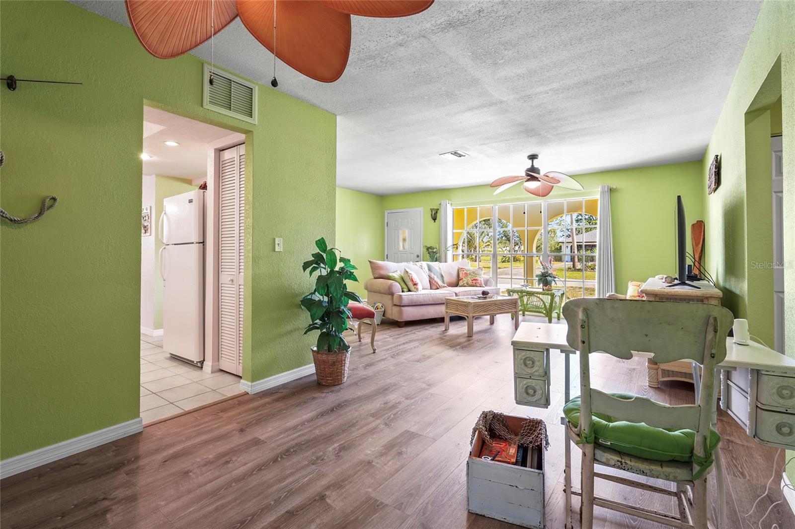 18399 BURKHOLDER CIR, PORT CHARLOTTE, FL, 33948