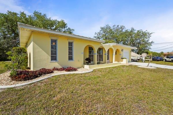 18399 BURKHOLDER CIR, PORT CHARLOTTE, FL, 33948