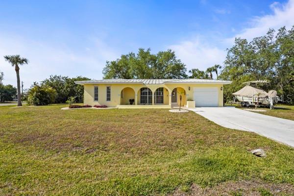 18399 BURKHOLDER CIR, PORT CHARLOTTE, FL, 33948