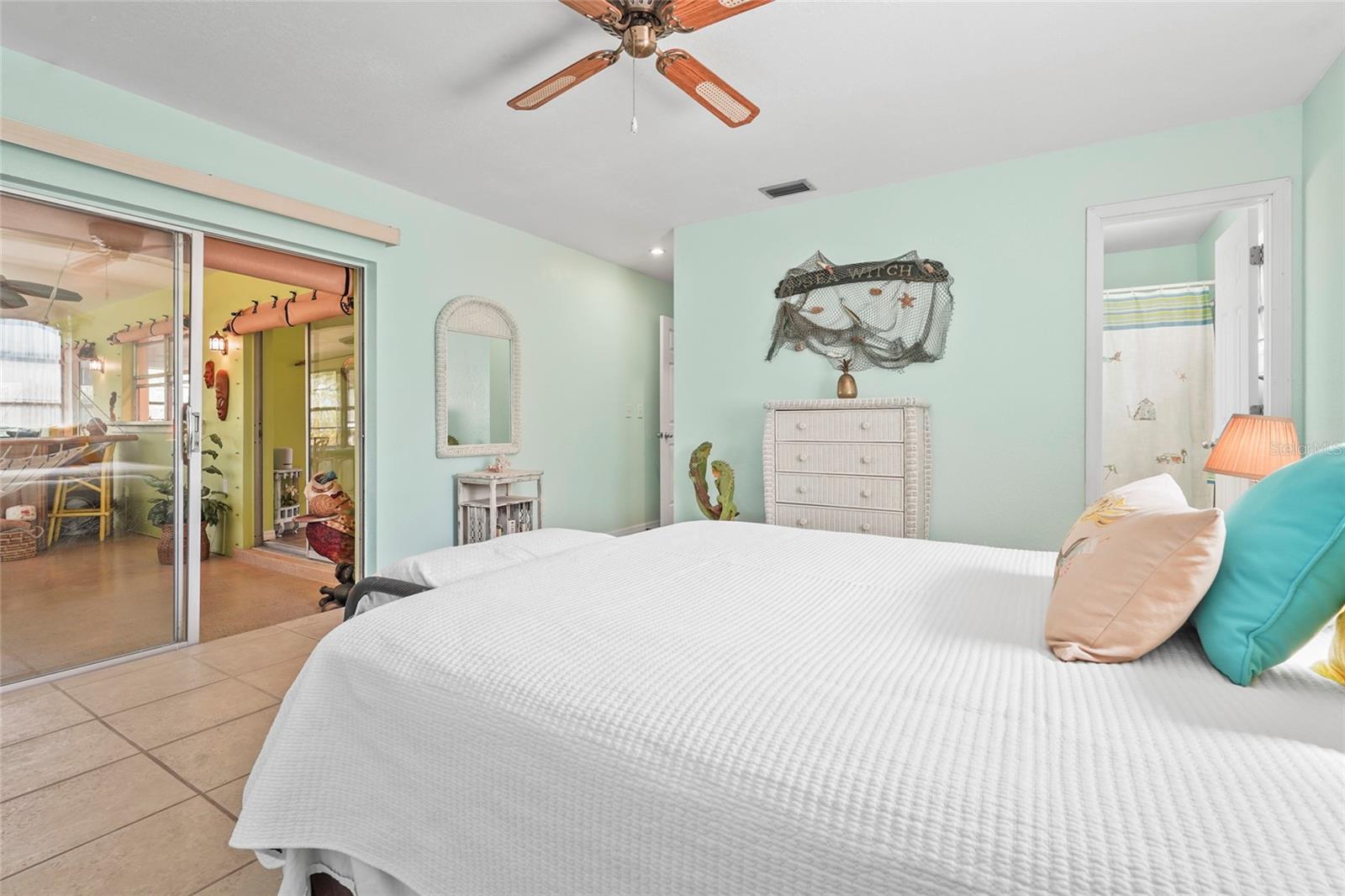 18399 BURKHOLDER CIR, PORT CHARLOTTE, FL, 33948