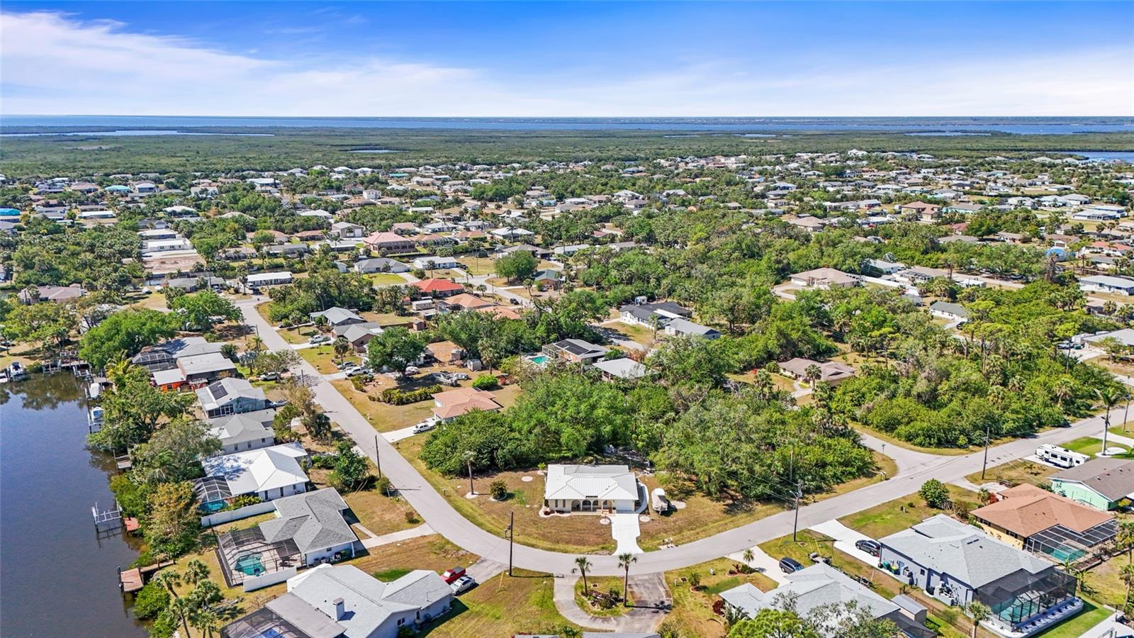 18399 BURKHOLDER CIR, PORT CHARLOTTE, FL, 33948