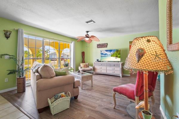 18399 BURKHOLDER CIR, PORT CHARLOTTE, FL, 33948