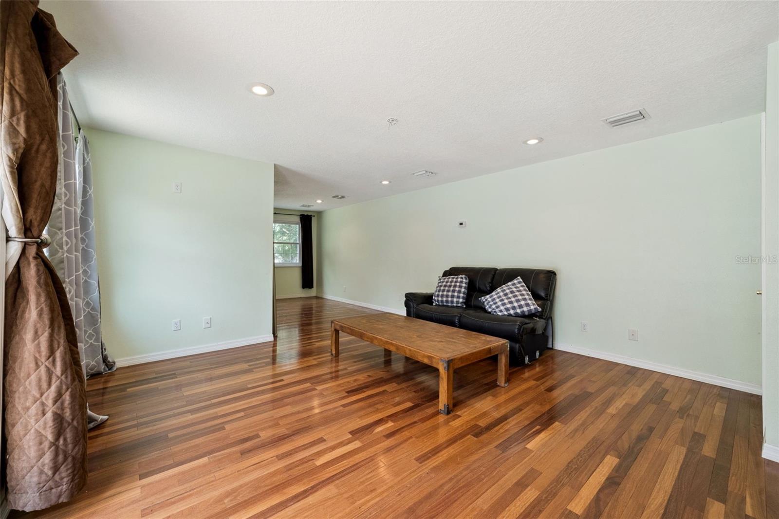 1050 CRYSTAL BOWL CIR, CASSELBERRY, FL, 32707