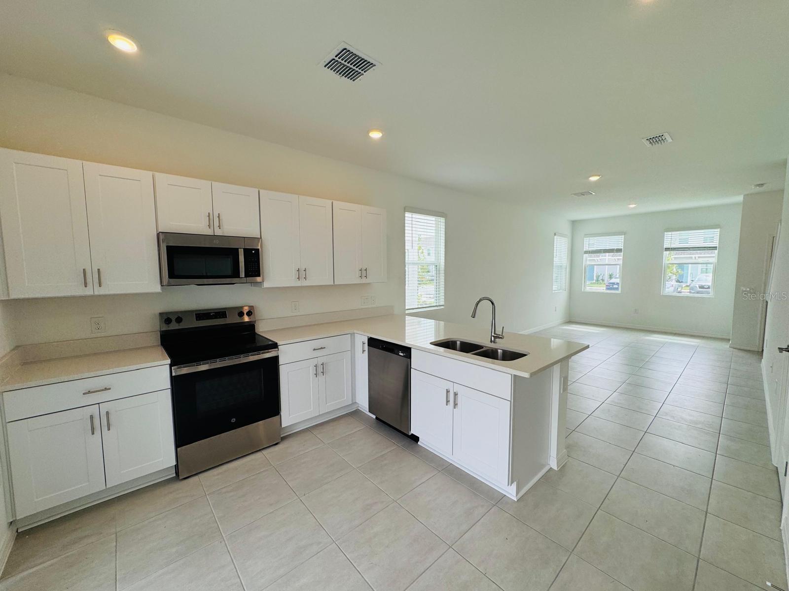 3140 SKYLINE LOOP, KISSIMMEE, FL, 34758