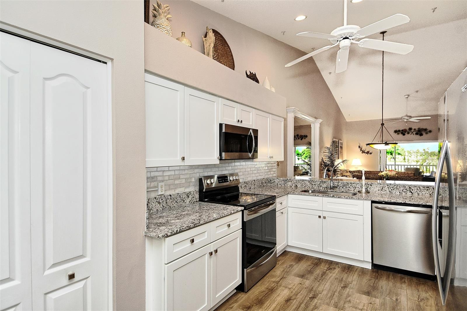 5251 MAHOGANY RUN AVE #525, SARASOTA, FL, 34241