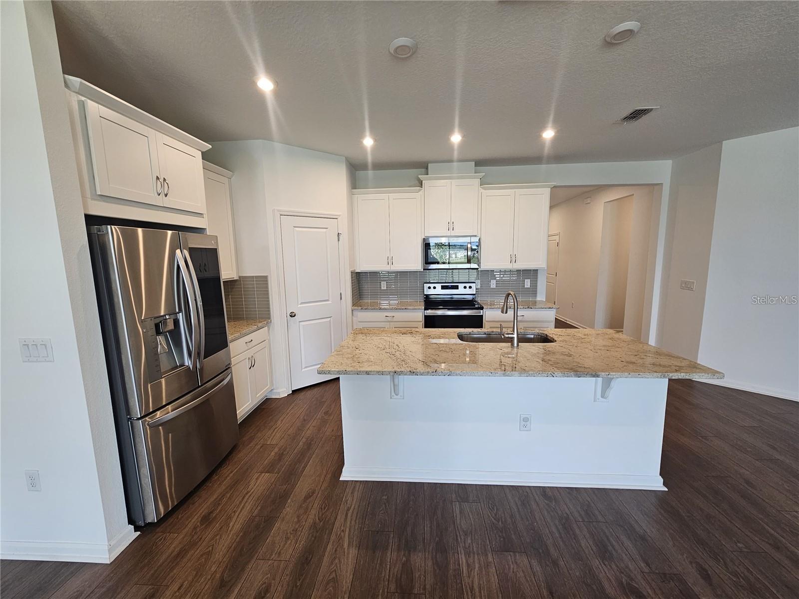 1141 LAKESHORE BREEZE PL, KISSIMMEE, FL, 34747