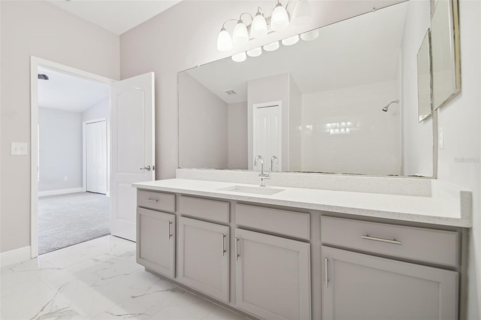 3430 HIGH HAMPTON CIR, TAMPA, FL, 33610
