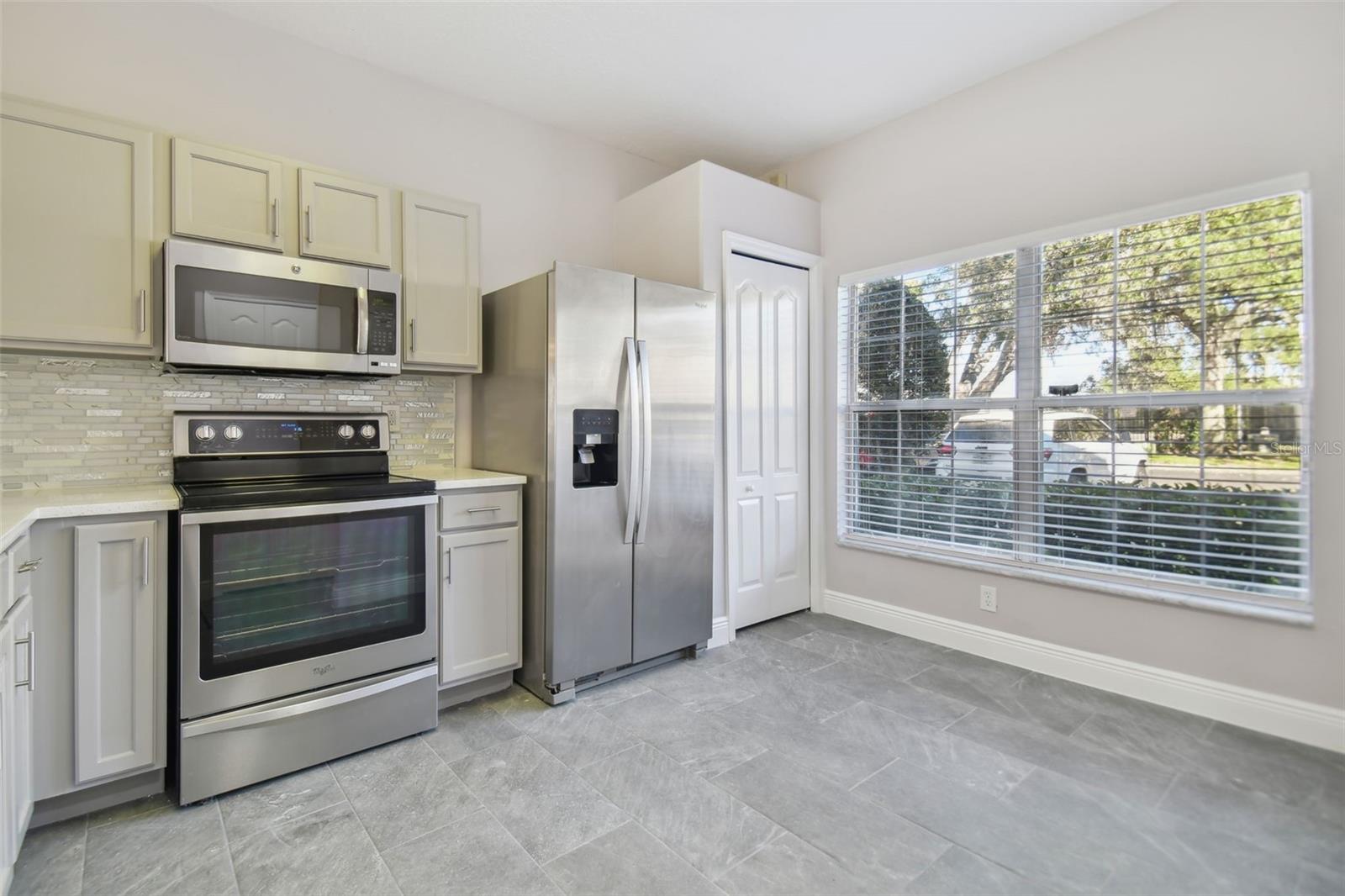 3430 HIGH HAMPTON CIR, TAMPA, FL, 33610