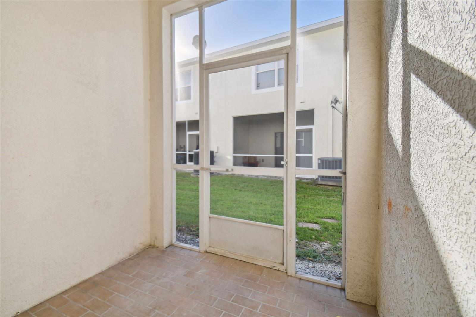 3430 HIGH HAMPTON CIR, TAMPA, FL, 33610