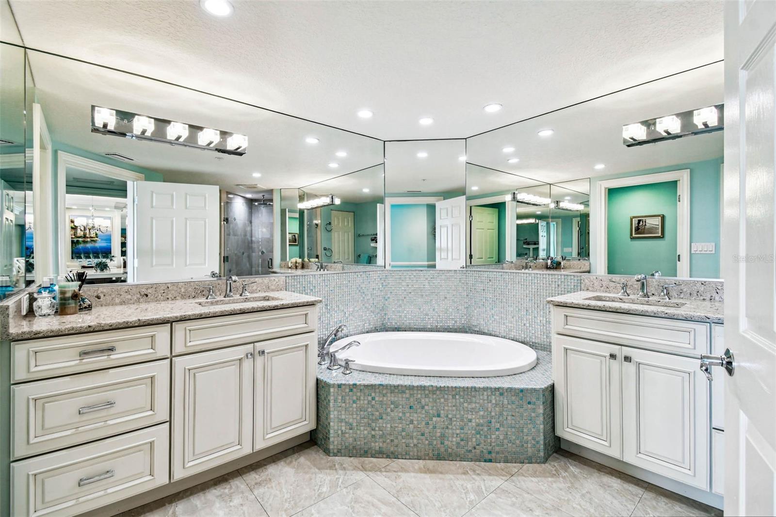 16750 GULF BLVD #315, NORTH REDINGTON BEACH, FL, 33708