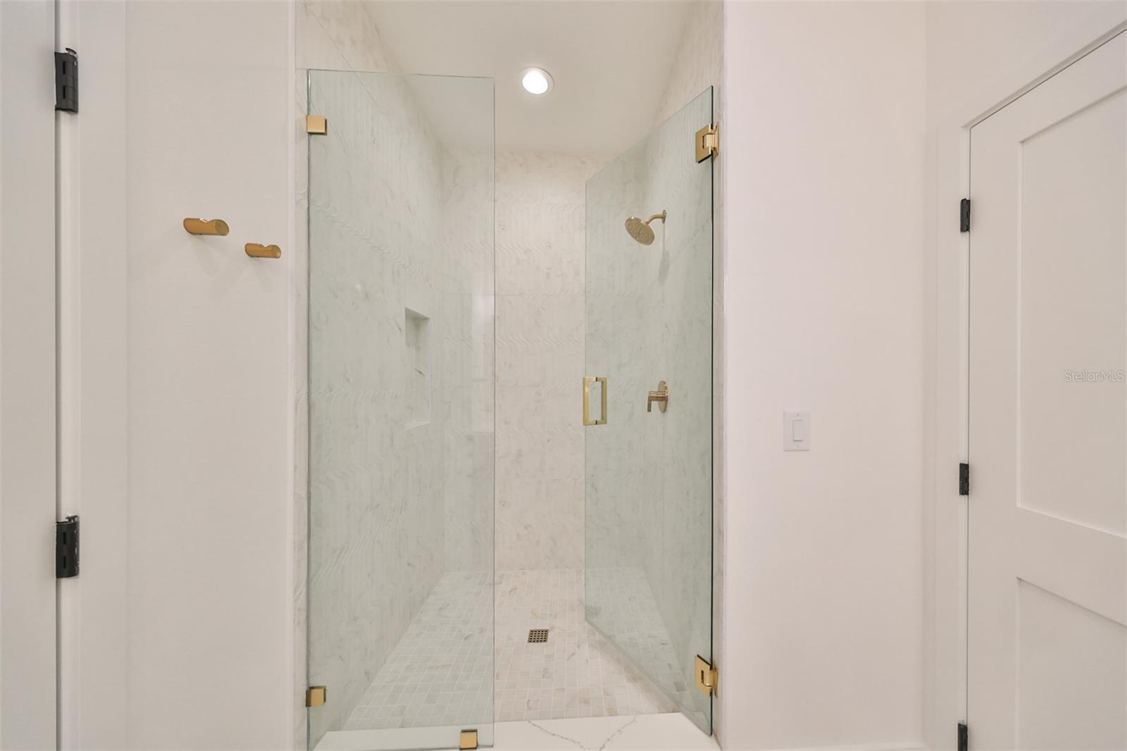 4324 W GRAY ST #2, TAMPA, FL, 33609