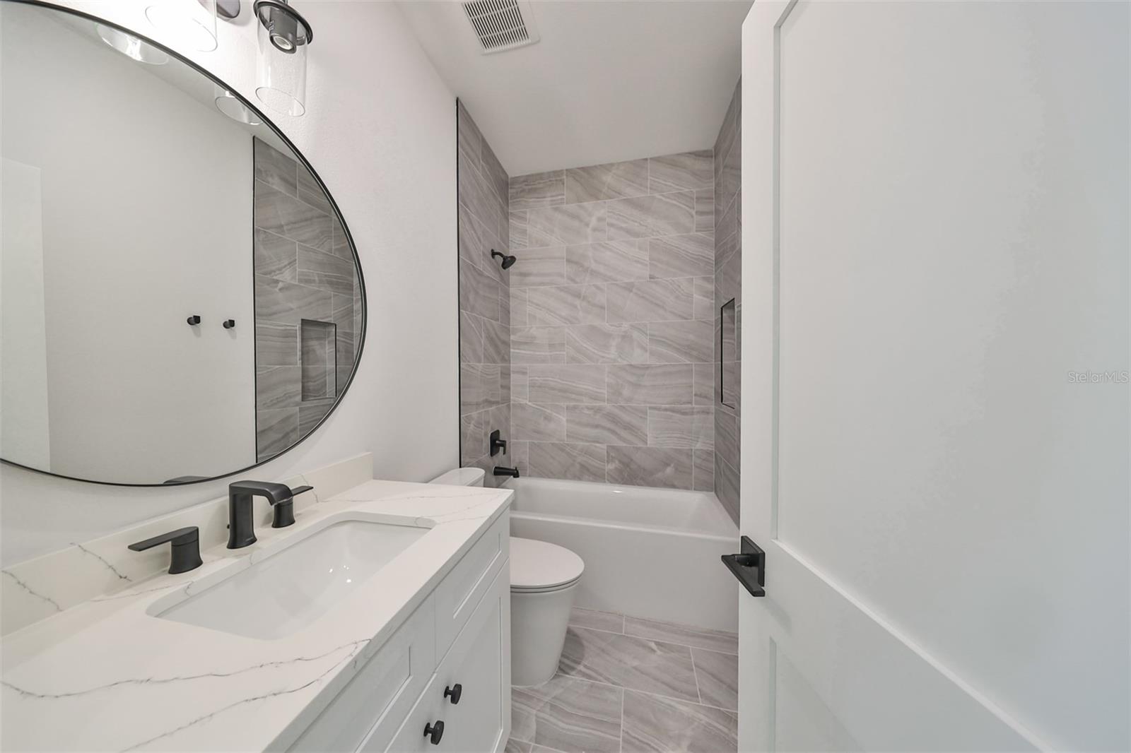 4324 W GRAY ST #2, TAMPA, FL, 33609