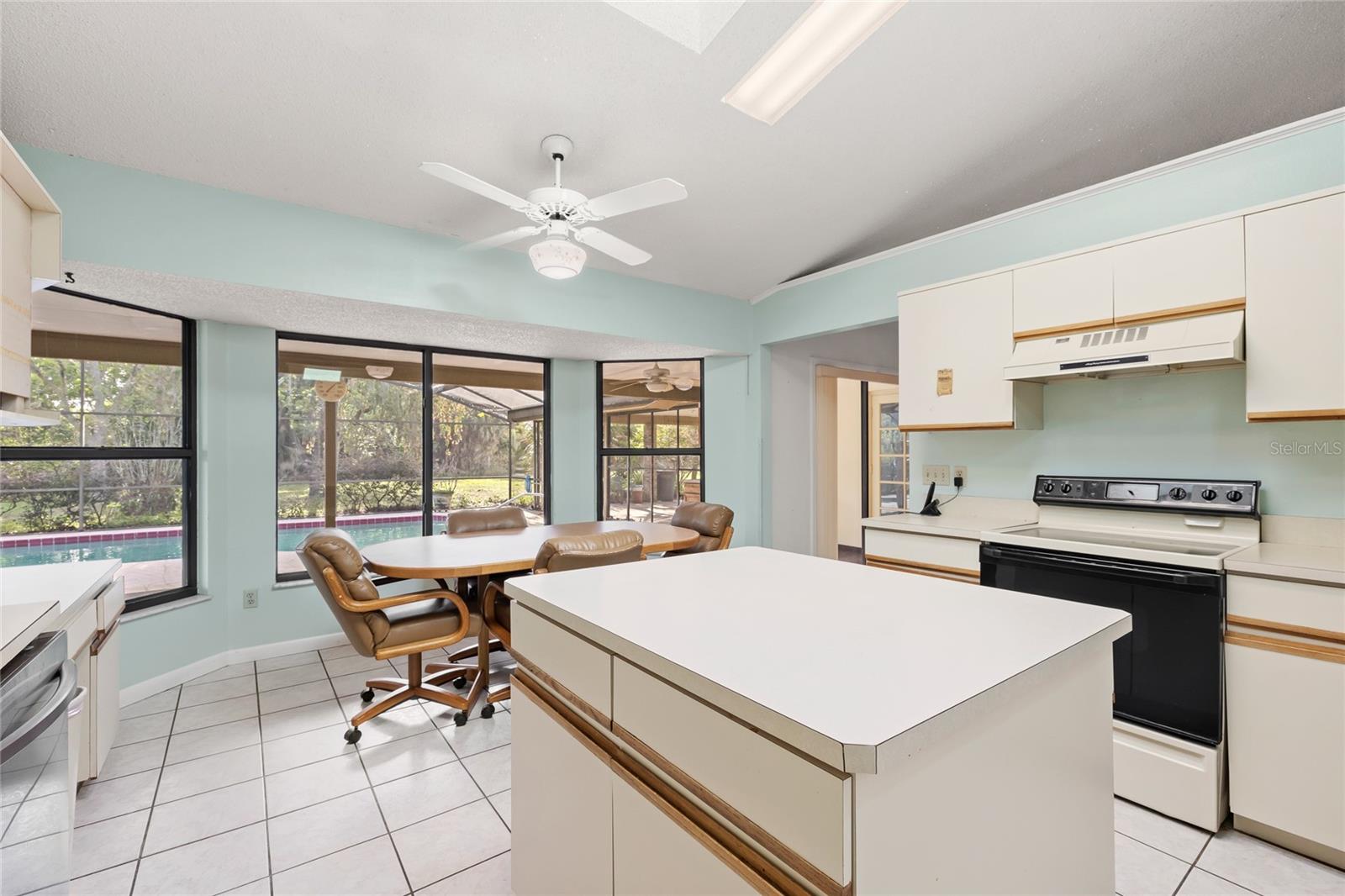 1229 E CROWN POINT RD, OCOEE, FL, 34761