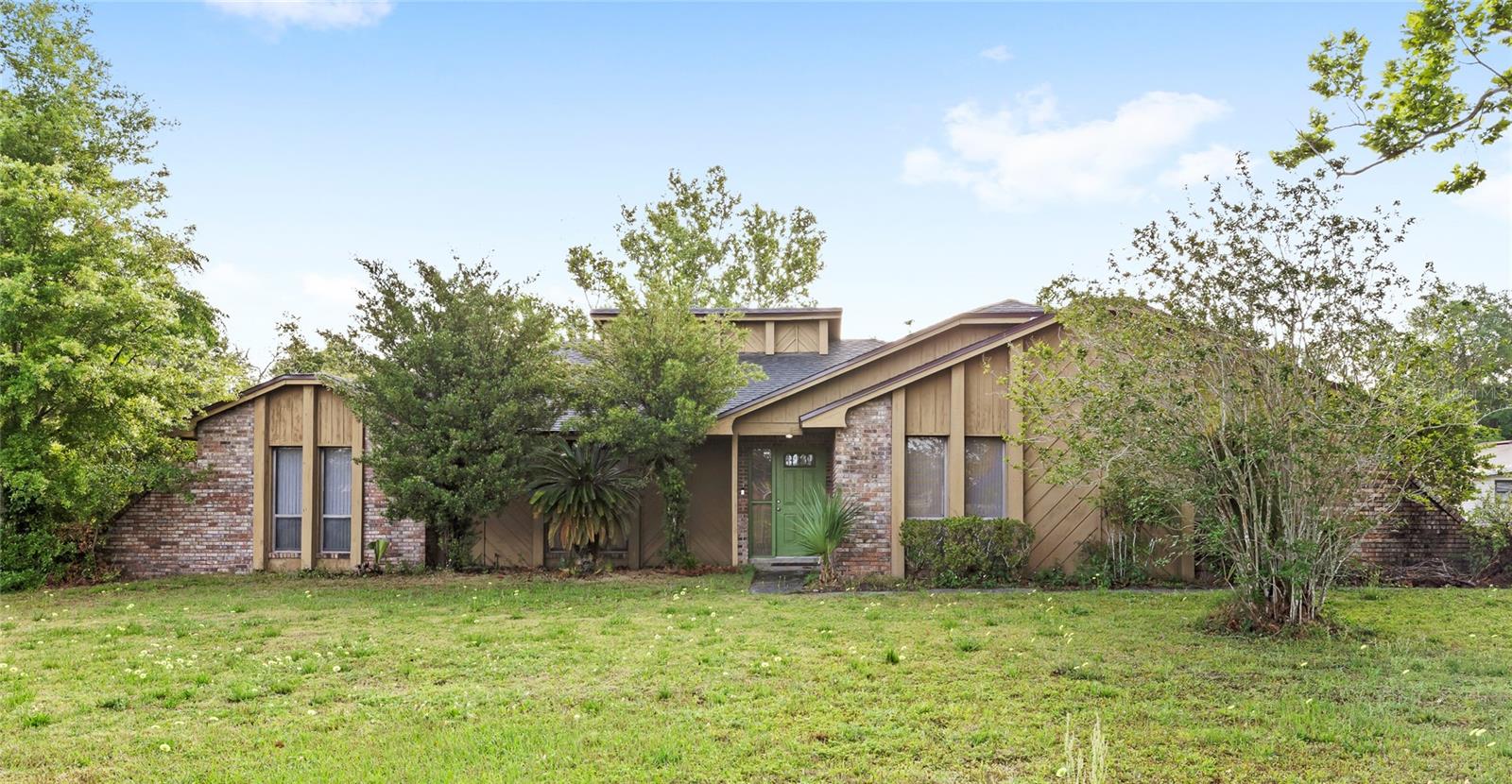 1229 E CROWN POINT RD, OCOEE, FL, 34761