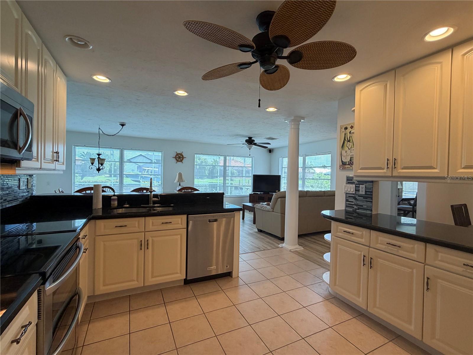 732 SANTA MARGERITA LN, PUNTA GORDA, FL, 33950