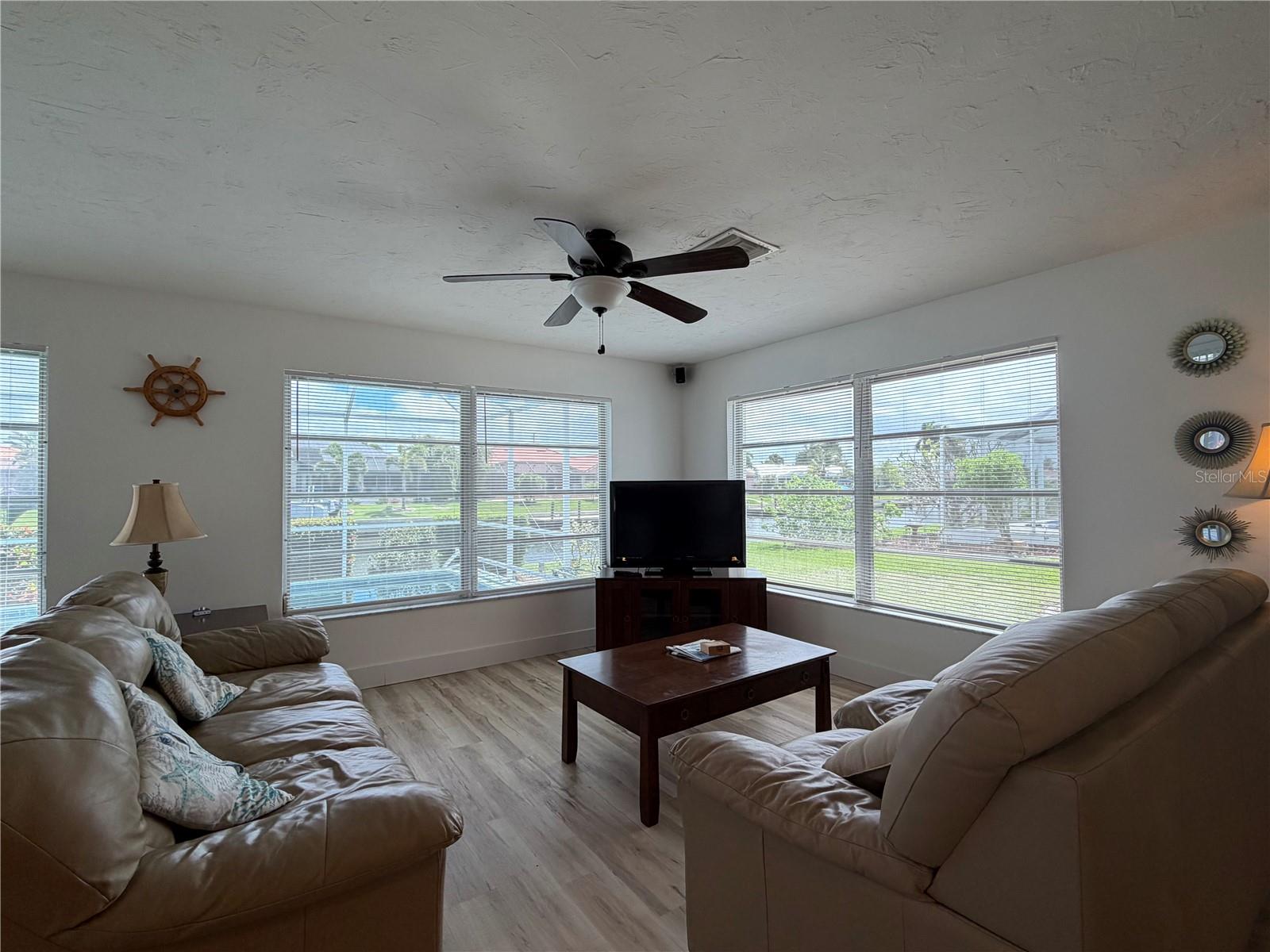 732 SANTA MARGERITA LN, PUNTA GORDA, FL, 33950