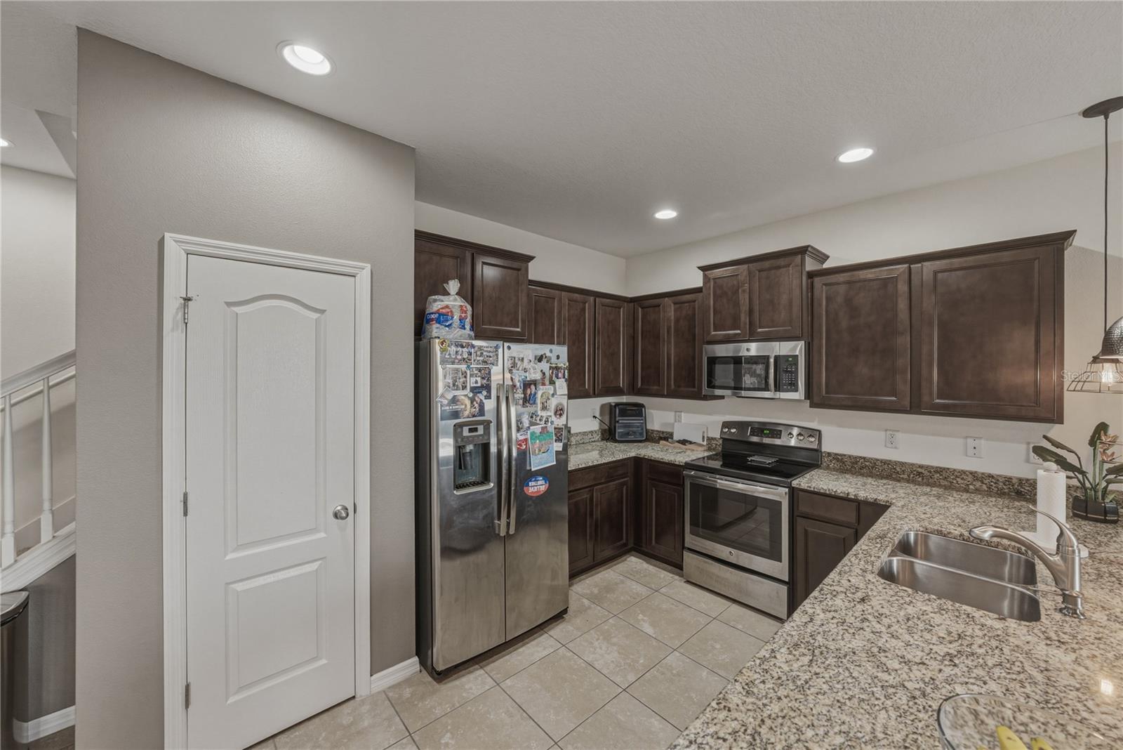 3820 SILVERLAKE WAY, WESLEY CHAPEL, FL, 33544