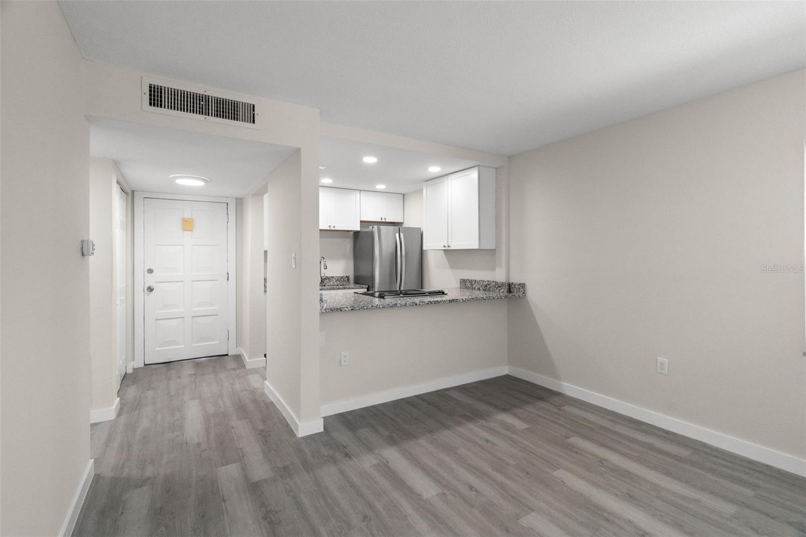 11655 3RD ST E #1, TREASURE ISLAND, FL, 33706