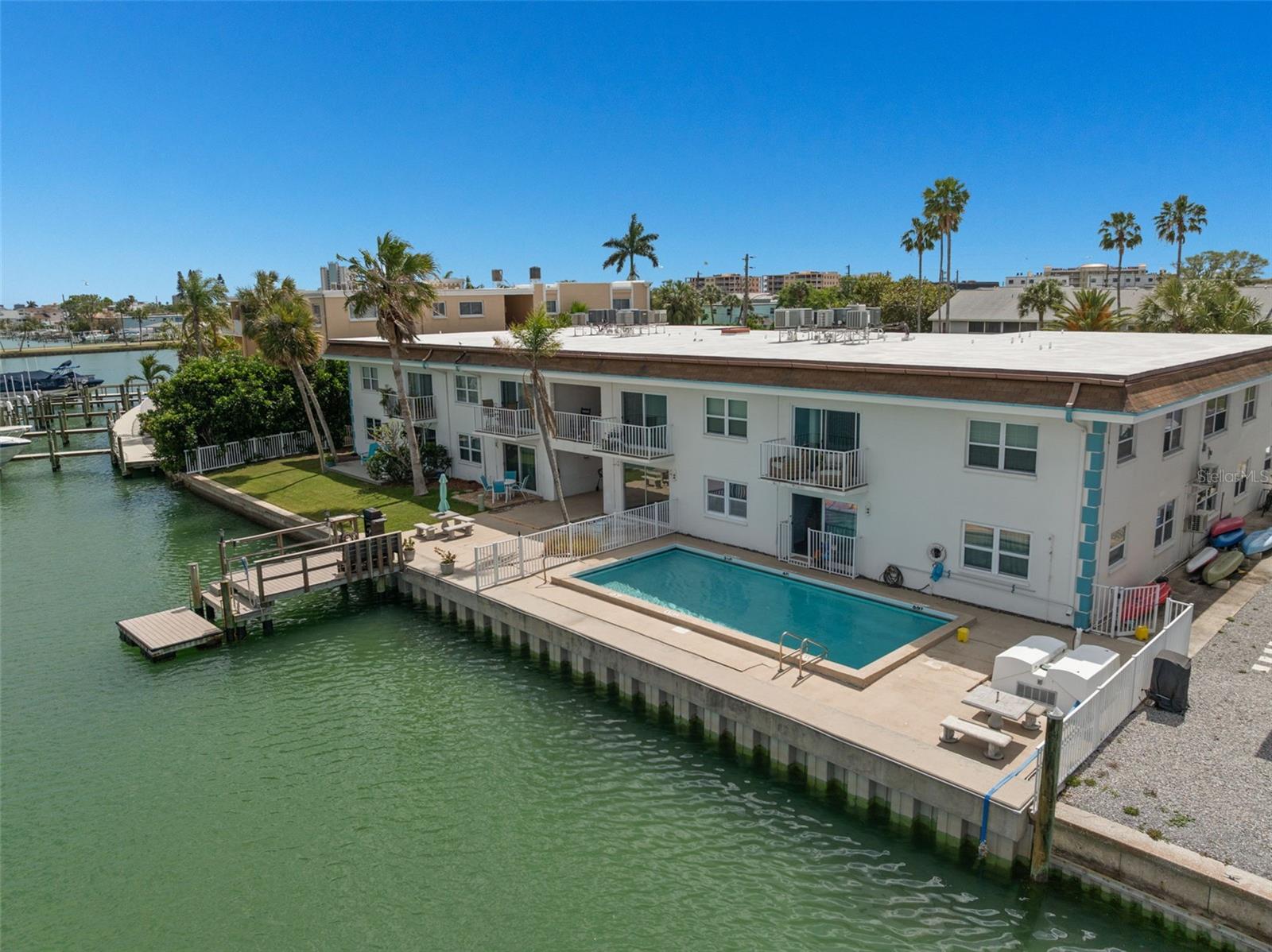 11655 3RD ST E #1, TREASURE ISLAND, FL, 33706