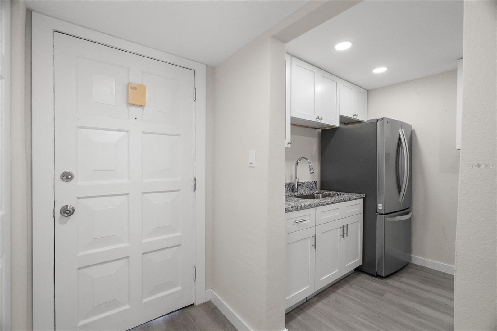 11655 3RD ST E #1, TREASURE ISLAND, FL, 33706