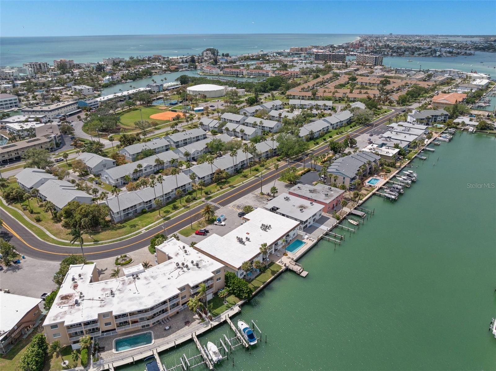 11655 3RD ST E #1, TREASURE ISLAND, FL, 33706