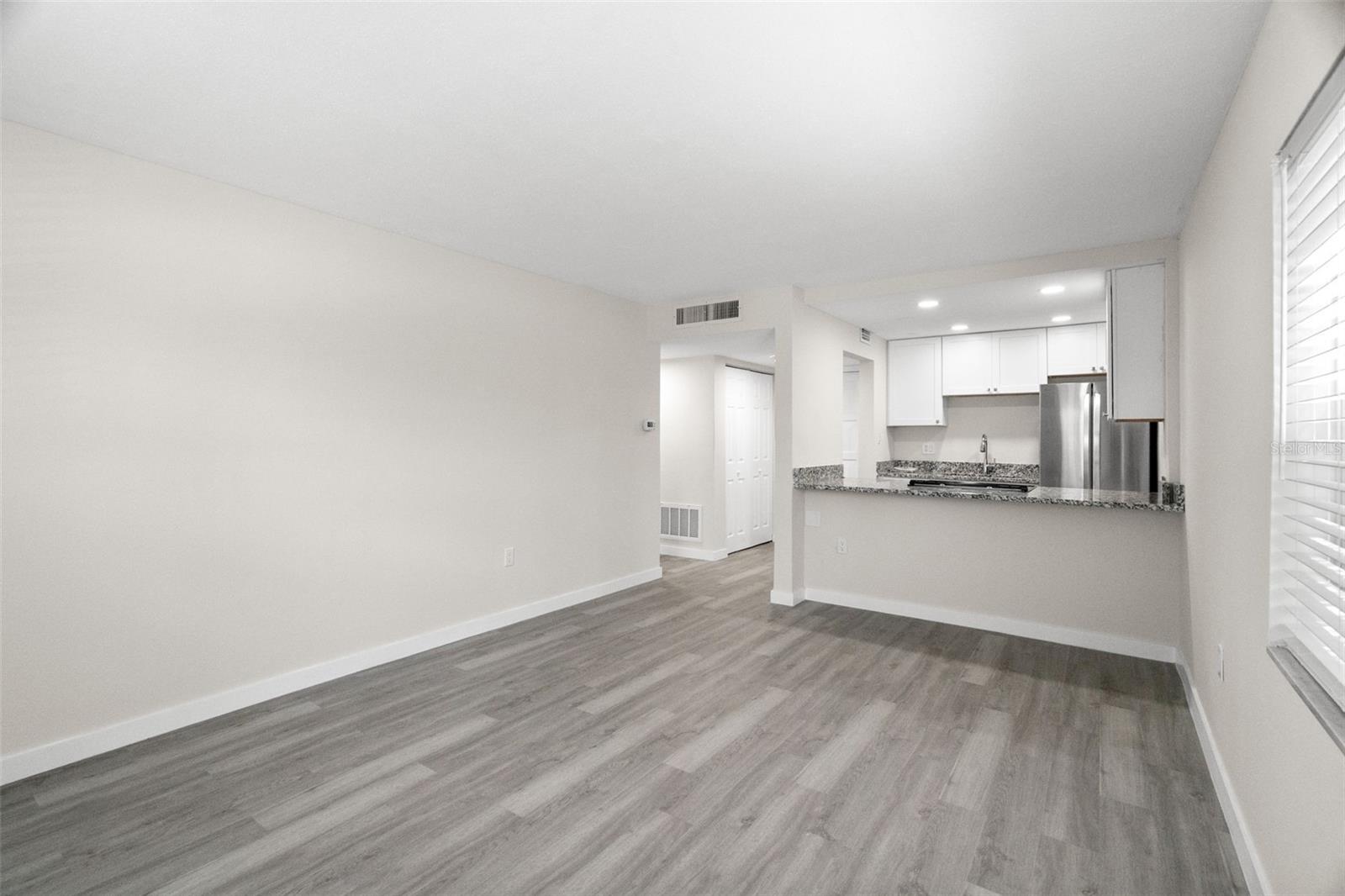 11655 3RD ST E #1, TREASURE ISLAND, FL, 33706