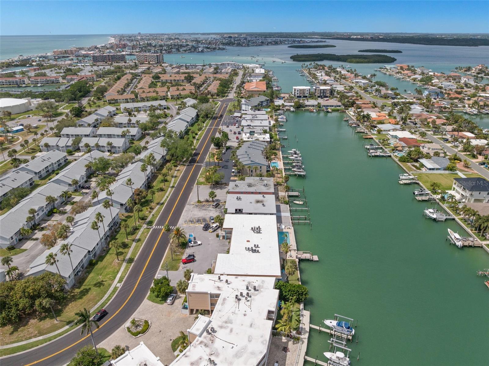 11655 3RD ST E #1, TREASURE ISLAND, FL, 33706