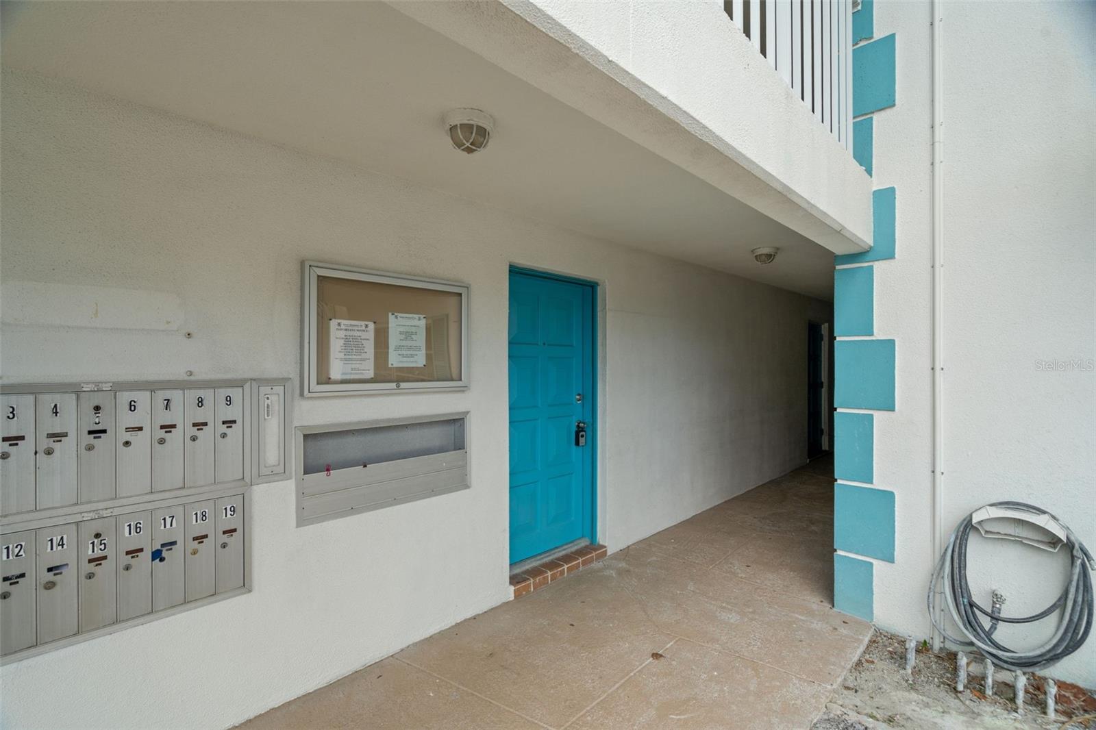 11655 3RD ST E #1, TREASURE ISLAND, FL, 33706