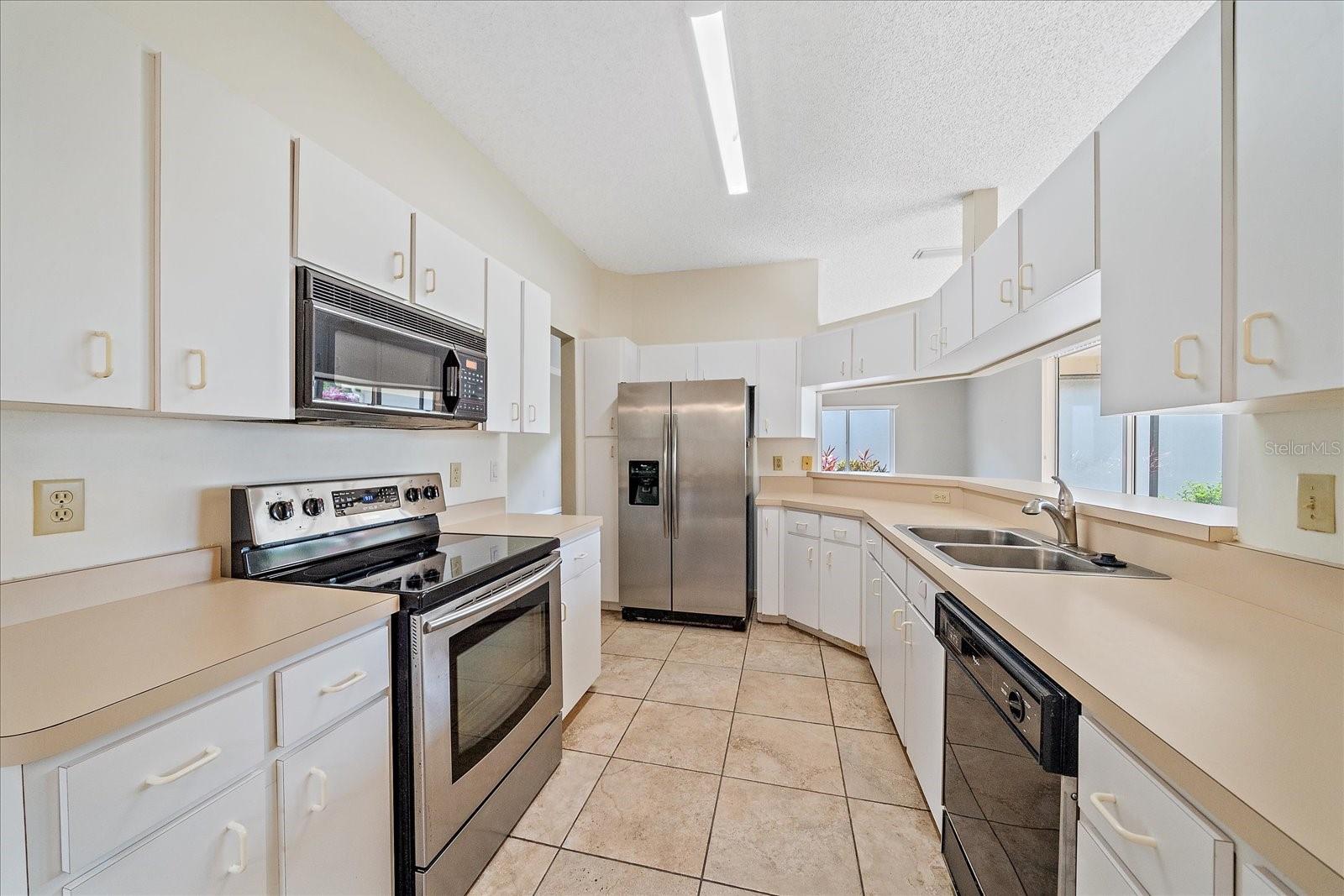 4320 MARCOTT CIR, SARASOTA, FL, 34233