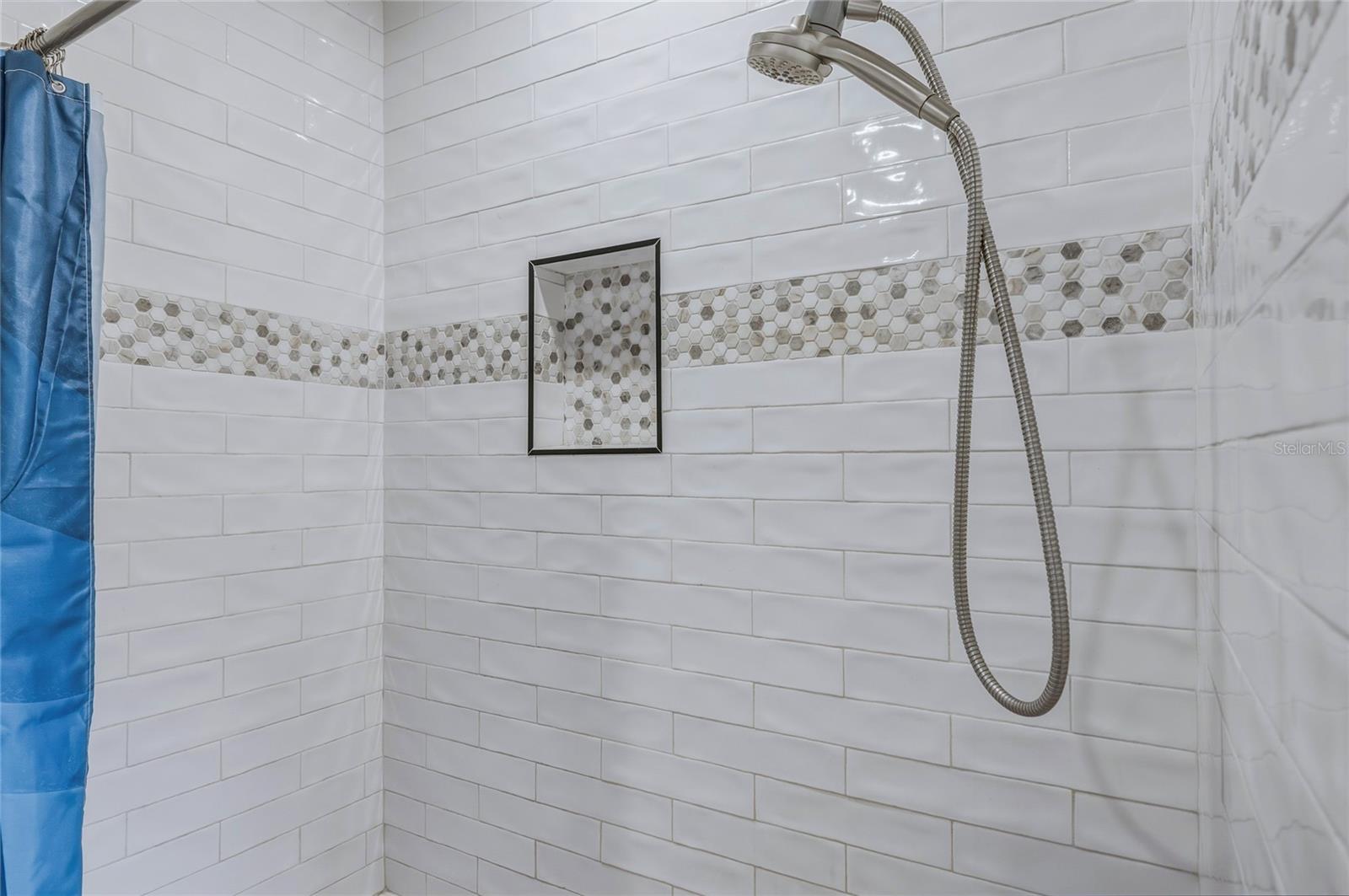 1133 MONTEZUMA DR, BRADENTON, FL, 34209