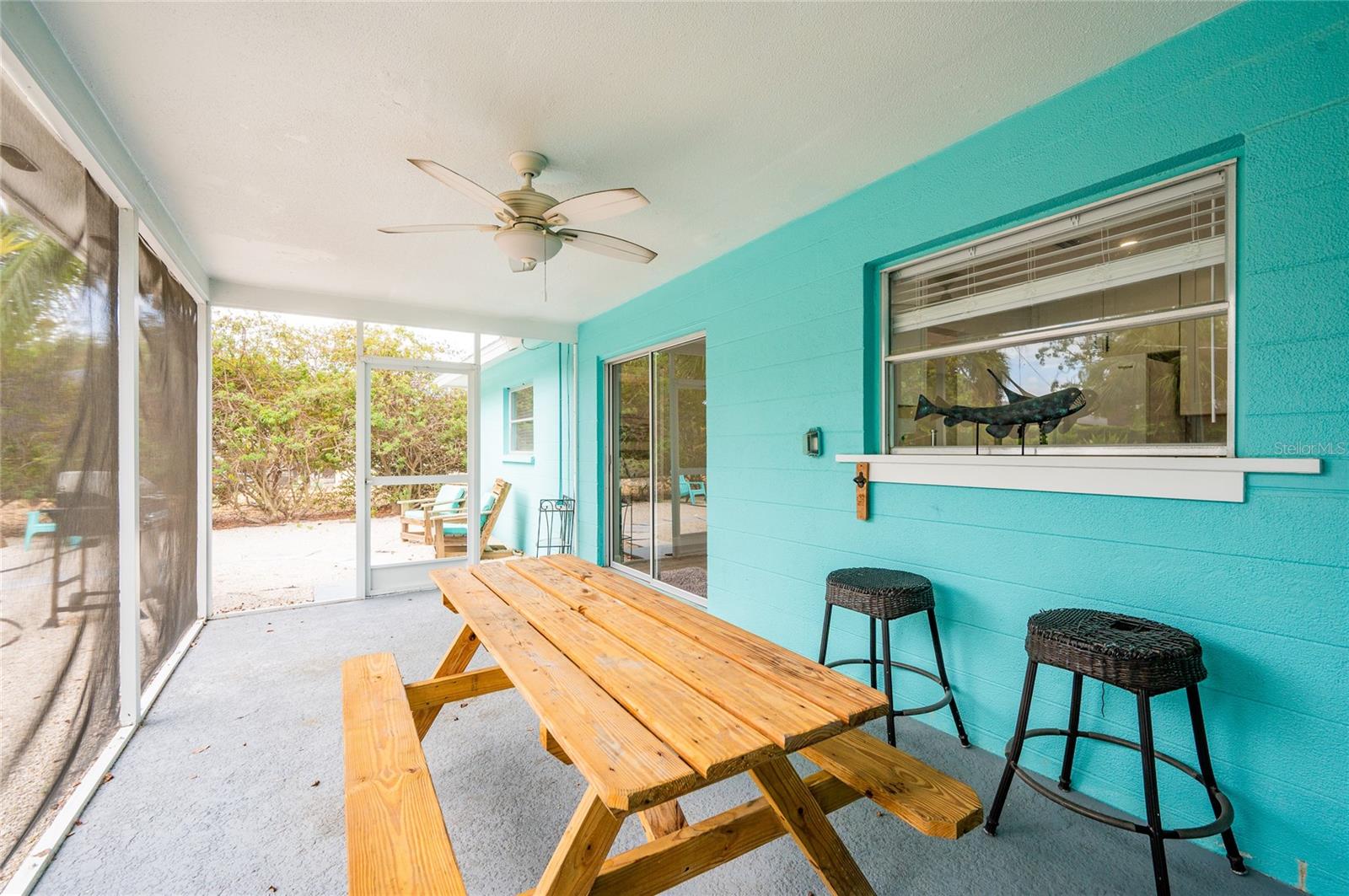 1133 MONTEZUMA DR, BRADENTON, FL, 34209